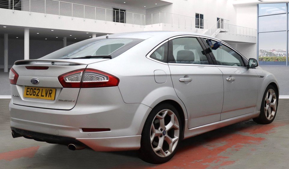 EO62LVR-GB_646450385_20251101113529