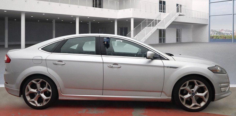 EO62LVR-GB_646450388_20251101113529